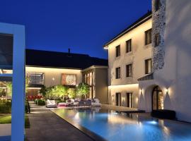 Chateau De Neydens, hotel en Saint-Cergues