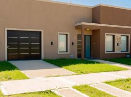 Casabella casa confort Un lugar para relajarse y disfrutar, hotel in Villa Elisa