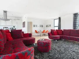 Charming 2 Bedroom Apartment in Heart of Schwaben