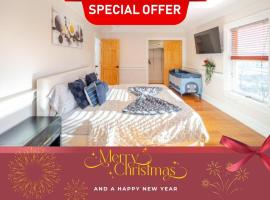 383 - 3BR Quincy - Chic House near Adams Park, hotel in Quincy