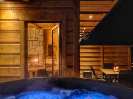 LK Osada Falsztyn domki z prywatną balią nieopodal jeziora Czorsztyńskiego i trasy Velo Czorsztyn, hotel i Falsztyn