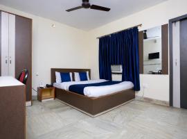 Hotel Blue Moon Near Railway Station With Lift & Wifi Facility, viešbutis mieste Bhubanešvaras