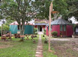 N&ocirc;mades Vibe da Ilha - Adventure Hostels