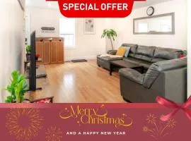 41 - 3BR Quincy - Lovely Townhouse near Adams