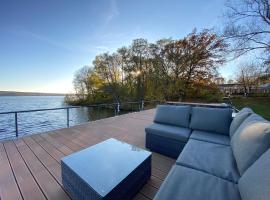 Haveltänzer - Exklusives Hausboot am Templiner See mit Sauna & Sonnendeck, hotel Brandenburger Vorstadtban