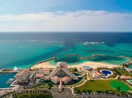 Sheraton Okinawa Sunmarina Resort