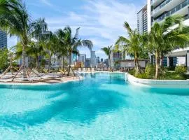 NEW Luxurious Apartment Floor 35th - Miami's heart