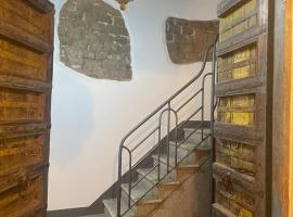 Luxar Suites & Apartments, hotel u gradu 'Assemini'