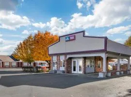 HomeTowne Studios by Red Roof Georgetown, KY