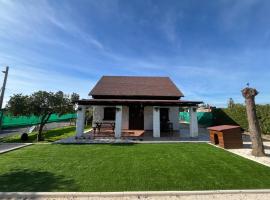 Cabaña Rústica La Pililla – hotel w mieście Pilas