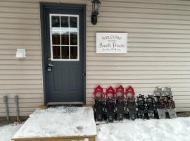 Algonquin Waterfront and Winter Paradise With Sunsets, קוטג' בAlgonquin Highlands