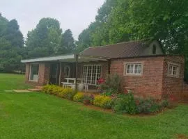 Lionsgate Estate Cottage