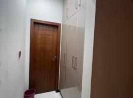 Chic Hideaway, hotel di Multan