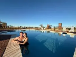 NEW Patio, Pool, Hot Tub, Pickleball & Cornhole