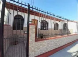 Alojamiento individual para turistas y pasajeros sector centro de la serena