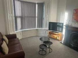 Cosy 4 bed House