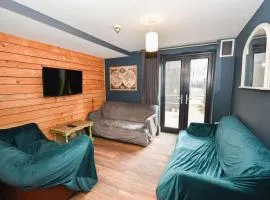 Convenient 4BED Budget Apartment in Headingley