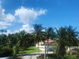 Lowes Camping Ground & Retreat, hotel 