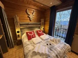 LE RENNE Chalet en bois au calme avec SPA Jacuzzi