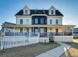 1 Mi to Atlantic City Beach! Family Gem w/ 2 Decks