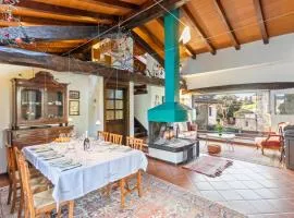 NEW! Villa dei Brisi - 350mq con ampio giardino, a 10 minuti da Udine per 9 persone