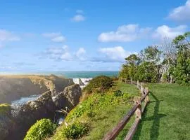 Perched on the Bluff - Casita