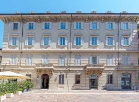 Loggia Visconti - by MyHomeInComo, hotel em Como