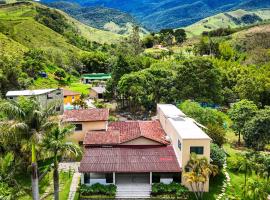 Recanto Bamboo، فندق في لافرينهاس