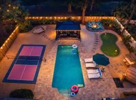 Heated Pool•Pickleball•Sauna•Golf•Arcade•Karaoke