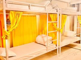 The Urban Mango Hotels, asrama di Jāmb