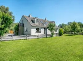 5 Bed in Oughterard oc-ii16235