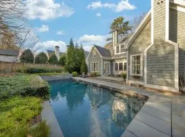 World Cup estate w pool & outdoor fireplace