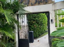 Luxury Family Beach Home La Flor