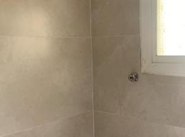 Knf, hotell sihtkohas Nughaylah