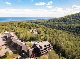 Slopeside North Shore Views | Ski-In/Ski-Out | Hot Tub
