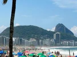 SUH Copacabana 14 Cozy Bohemian Beach Subway!