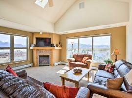 360 Mtn Views and Shared Hot Tub Cozy Frisco Condo!، فندق في فريسكو