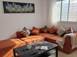 Designer Beach House - Near Grand stadium，位于埃尔哈豪拉的酒店