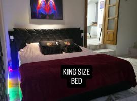 K Spot in Old Town with Sauna and Jakuzzi, hotel met hottubs in Vilnius