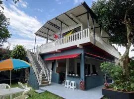 Refugio campestre rodeado de naturaleza en Mesitas