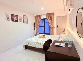 Arte Cheras Deluxe Queen-bed Room