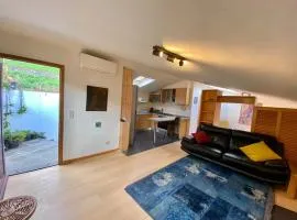 Cozy Studio & Patio in Funchal