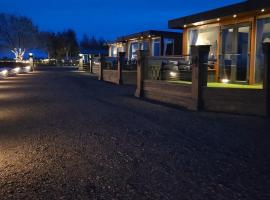 Mary Queen of Scott's Lodge, hotel din Carberry