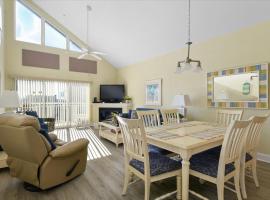 Spacious 3 Bedroom Bayside Condo in Sunset Beach with Outdoor Pool!, hotel a Ocean City