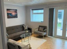 Comfort Haven, Sleeps7, WiFi, Parking, 10 min walk to the beach