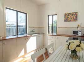 Driftwood Cottage, Hotel in Red Rock