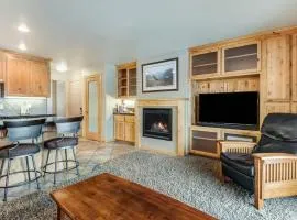 Rustic Pet-Friendly Second Floor Condo