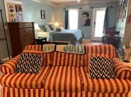 Elvis Presley Fan Studio