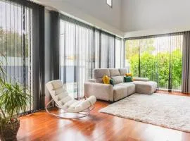 Chalet de diseño con piscina privada