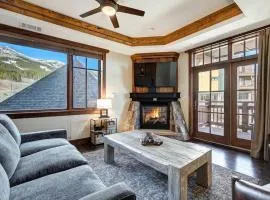 One Ski Hill Place S8325